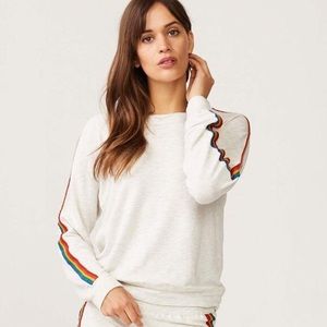 Supersoft Rainbow Stripe Raglan by MONROW
S / ASH